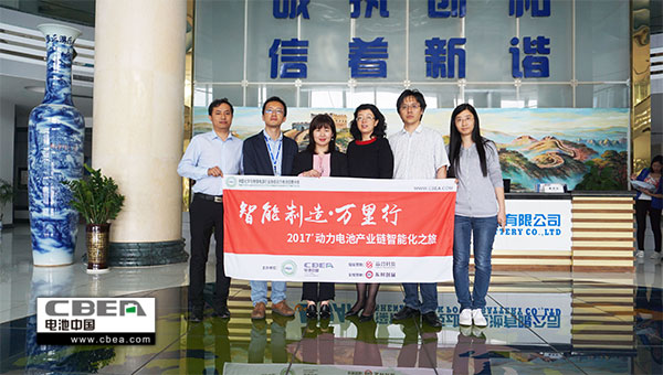 1491807602521062662.jpg 比克合影.jpg