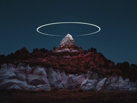 無(wú)人機(jī)除了拍攝，還能這樣用？怪不得美國(guó)攝影師能拍出神秘大片