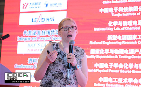 1527148594486054293.jpg 1527147876883021866.jpg