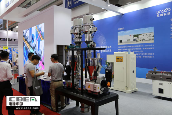 1527825972438081898.jpg a18-1.jpg