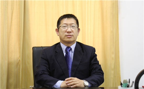 電池事業(yè)群CEO 比亞迪副總裁 何龍 電池事業(yè)群CEO 比亞迪副總裁 何龍