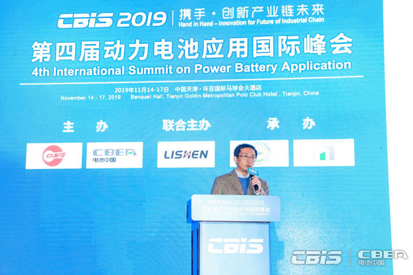 力神電池周江:在安全和高比能之間找到平衡點(diǎn) 力神電池周江:在安全和高比能之間找到平衡點(diǎn)