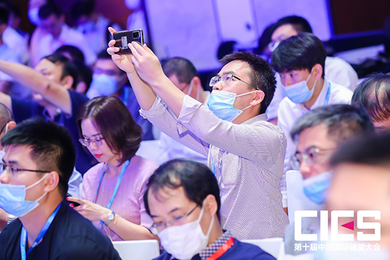 共建儲能生態鏈 銀隆再獲產業最具影響力大獎 共建儲能生態鏈 銀隆再獲產業最具影響力大獎