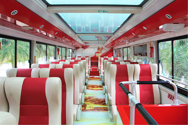 紅色文化點亮城市出行 銀隆慶建黨百年主題公交上線 紅色文化點亮城市出行 銀隆慶建黨百年主題公交上線