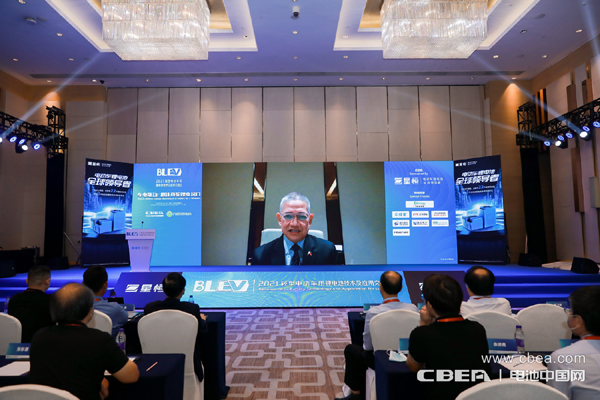 菲律賓駐華使館及菲律賓貿(mào)易投資中心商務(wù)參贊格倫？佩尼亞蘭達(dá)