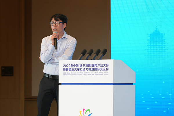 四川研一新材料有限責(zé)任公司董事長、深圳研一新材料有限責(zé)任公司新材料事業(yè)群董事長兼供應(yīng)鏈中心采購總監(jiān)程林 四川研一新材料有限責(zé)任公司董事長、深圳研一新材料有限責(zé)任公司新材料事業(yè)群董事長兼供應(yīng)鏈中心采購總監(jiān)程林