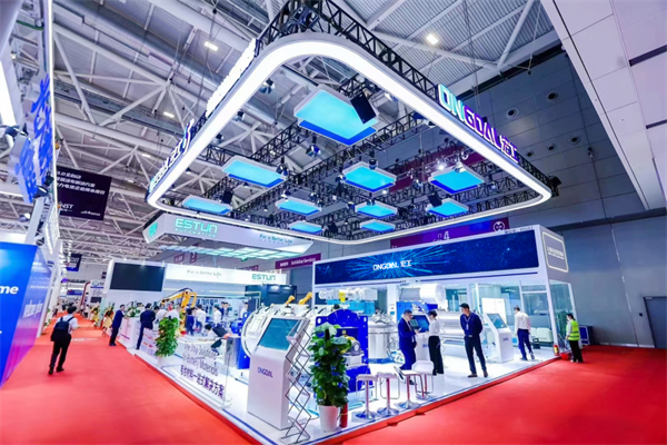 宏工科技“全面”發(fā)力CIBF,助推電池智造“高效提質(zhì)” 宏工科技“全面”發(fā)力CIBF,助推電池智造“高效提質(zhì)”