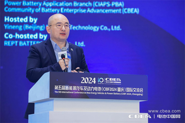 動力電池實(shí)現(xiàn)“千里躍遷” 動力電池實(shí)現(xiàn)“千里躍遷”