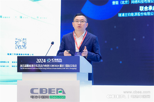 動力電池實(shí)現(xiàn)“千里躍遷” 動力電池實(shí)現(xiàn)“千里躍遷”