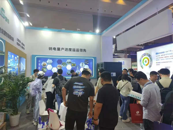 吸引眾多國內外客戶圍觀 | 青鈉方案驚艷亮相CIBF重慶國際電池展 吸引眾多國內外客戶圍觀 | 青鈉方案驚艷亮相CIBF重慶國際電池展