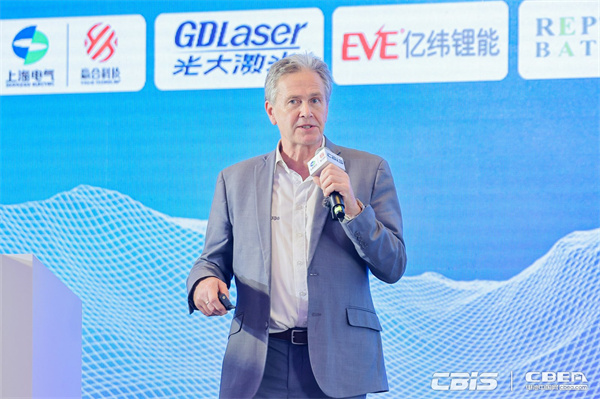 商用車動力電池放量大增,電池出海碳足跡實施在即 商用車動力電池放量大增,電池出海碳足跡實施在即